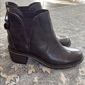 LL Bean Chelsea Brown Leather Boots